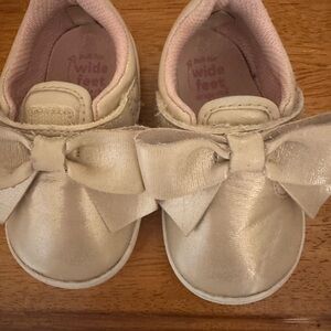 Champagne/gold Baby Shoes with Bow